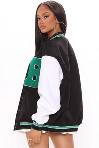 Chaqueta Universitaria para Mujer, Chaqueta Universitaria Extra Grande con MOQ Bajo, Chaqueta Universitaria de Lana y Cuero con Parches para Mujer - Product Image 6