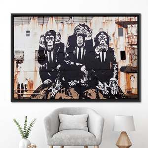 ภาพพิมพ์บนผ้าใบ: ภาพศิลปะติดผนัง "ลิงปัญญาสามตัว" ของแบงก์ซี่ - งานศิลปะแนวสตรีทสุดหรู,1P:กรอบสีดำ - Product Image 1