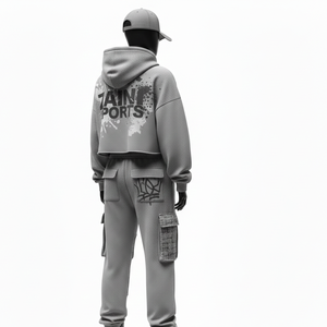 Conjunto de sudadera corta de felpa suave de algodón y poliéster de 240 GSM y pantalón cargo con paneles texturizados grises y logo serigrafiado para mujer - Product Image 2