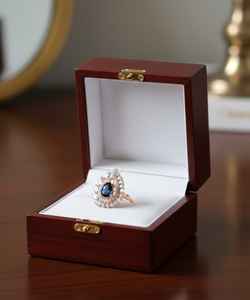 Anillo Fino de Plata 925 con Diamante Moissanita Moderno y Piedra Púrpura, Superventas - Product Image 3