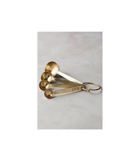 เซิร์ฟเวอร์เค้กโลหะที่มีด้ามจับระดับพรีเมี่ยมสำหรับตัดเสิร์ฟเค้กพายทาร์ตขนมอบ - Product Image 1