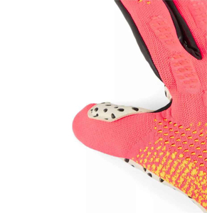 Guantes de fútbol de la mejor calidad látex alemán 4mm agarre de contacto OEM hecho en Pakistán GUANTES DE Portero profesional más nuevo diseño - Product Image 4