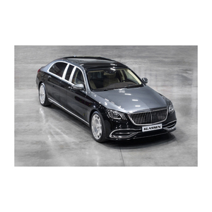 Lujo Mercedes-Benz 560-Class con elegantes interiores oscuros Smooth V8 Engine AWD Drive R15 Neumáticos Asientos de cuero-para reventa - Product Image 4
