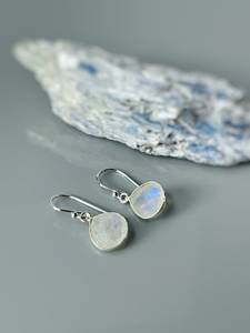 Designer élégant arc-en-ciel bleu pierre de lune goutte boucles d'oreilles bijoux en pierres précieuses naturelles pour la fête cadeau parfait pour femme - Product Image 2