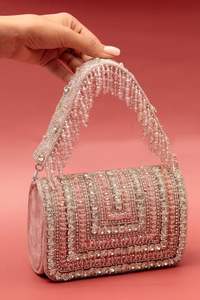 Bolsos Únicos con Bordado BOOST, Bolsos de Mano con Bordado Estilo Bohemio, Diseño Elegante con Perlas para Eventos Nocturnos y Bodas - Product Image 3