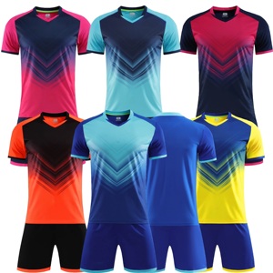 Custom Logo Quick Drying Soccer Uniforms Breathable 100% Polyester Sports Suit Custom Football Uniform for Men - Product Image 6