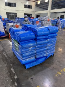 Lona de Polietileno Azul de Alta Resistencia, Rollo Jumbo, Material Virgen, Lámina de Plástico Impermeable de 180 g/m², para Exportación al por Mayor e Industrial - Product Image 6