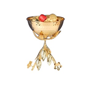 Produit très vendu Bol de service pour stock alimentaire et fruits Conteneur à fruits pour traiteur de bonne qualité Bols à fruits en métal pour mariage - Product Image 1