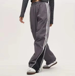 Custom Manufacturer <b>Trouser</b> Streetwear <b>Baggy</b> Oversized <b>Man</b> Windbreaker Pants Nylon Best Material Used Sweatpants for <b>Men's</b> - Product Image 3