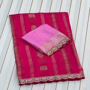 Sari de Georgette de Seda Viscosa Pura VASTRA COTTAGE con Tejido Zari en el Cuerpo, Borde de Lentejuelas Zari Pallu con Blusa a Contraste - Product Image 5