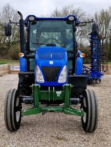 Tractor Utilitario Compacto 4x4 de 40HP, Diésel Agrícola para Motor y Caja de Cambios, Proveedor Mayorista de Maquinaria Agrícola - Product Image 3