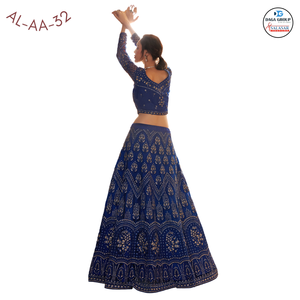 Impresionante y Hermosa Blusa Tradicional Bordada con Cordones, Dupatta con Trabajo de Calado, Lehenga Choli con Pedrería para Bodas y Fiestas, Estilo Indio - Product Image 2