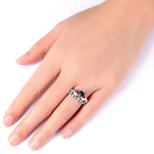Ensemble de bagues Claddagh classiques en argent sterling Jeulia avec zircon, cristal, grenat, émeraude et perle - Product Image 4