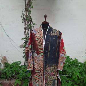 เสื้อแจ็กเก็ตยาวผ้าคอตตอนสไตล์วินเทจสุดหรูพร้อมงานปักและแผ่นปะดีไซน์งานทำมือเสื้อคลุมใส่กลับด้านได้ - Product Image 1