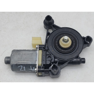 MOTOR ELÉCTRICO PARA VENTANA DELANTERA DERECHA AUDI Serie A3 (8V1) 5Q0959801B CPTA (12>18) - Product Image 1