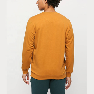 เสื้อสเวตเตอร์แขนยาวของผู้ชายแบบสั่งตัดผ้าฝ้ายโพลีเอสเตอร์ทรงสลิมฟิตพร้อมพิมพ์โลโก้ดิจิตอลดีไซน์แฟชั่นสำหรับฤดูหนาว - Product Image 4