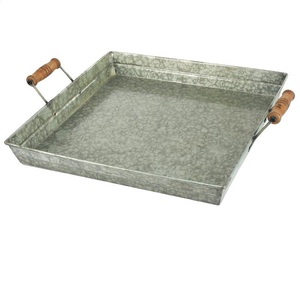 Plateau de service rétro en métal galvanisé Aswan International GT-805, neuf, avec poignées en bois écologiques personnalisées - Product Image 6
