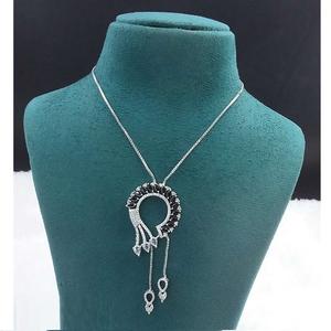 Conjunto de joyería de diamantes americanos clásicos Accesorios de fiesta para mujer con acabado impresionante Disponible a bajo precio con MOQ Ready - Product Image 2