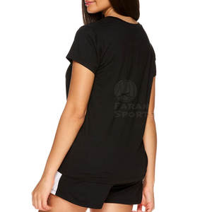 Conjunto de correr de estilo informal personalizado al por mayor para mujer Camiseta y pantalones cortos de patrón sólido transpirable con colores de contraste - Product Image 6