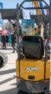 Miniexcavadora Hidráulica de Orugas Marca China XE10E de 1 Tonelada con Repuestos, Motor de 1 y 2 Toneladas - Product Image 2