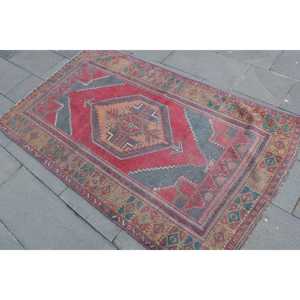 Tapis turc vintage, tapis de 3,6 x 6 pieds, tapis persan à accents rouges - Product Image 2