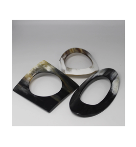 Venta caliente brazalete de cuerno de calidad premium brazalete de cuerno de vaca blanco artículos de regalo de boda para el costo más bajo - Product Image 6