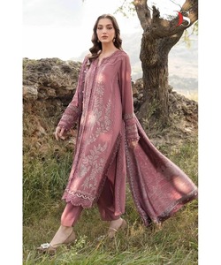 Abrigos clásicos modestos para mujeres en ropa islámica con diseño de Bata de mezclilla turca Abaya y Kaftan - Product Image 2