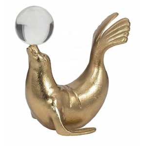Sculpture décorative en métal de conception de luxe pour la maison hôtels Sculptures de décoration de table intérieure au prix de gros - Product Image 1
