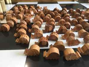 SUPPORT DE TÉLÉPHONE ET DE CASQUE MULTIFONCTIONNEL - Product Image 5