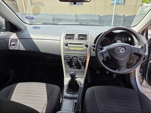 Auto Usado de Calidad a Precio Accesible, Toyota Corolla 2009 1.6 Profesional, Volante a la Derecha - Product Image 2