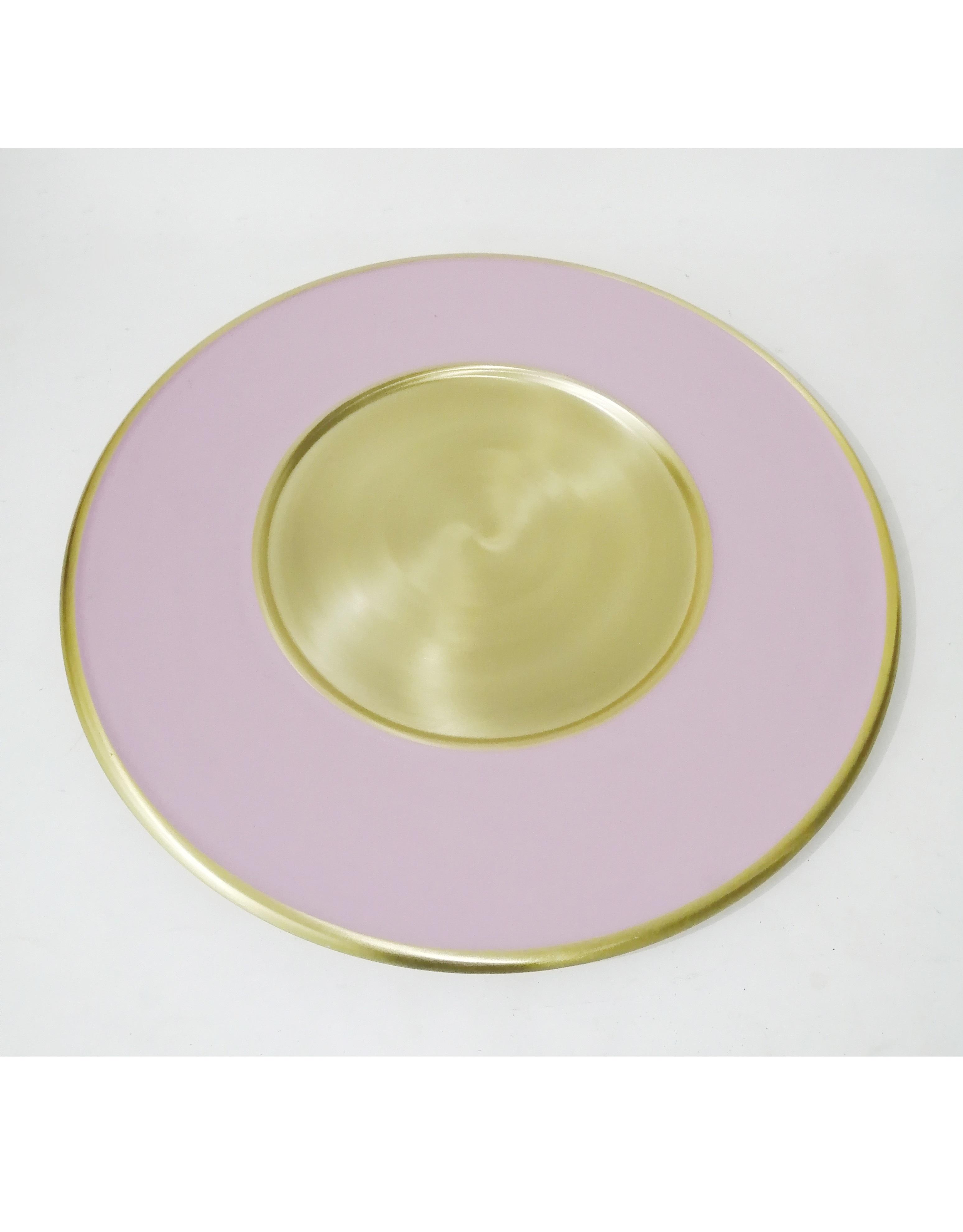 สีชมพูอ่อน