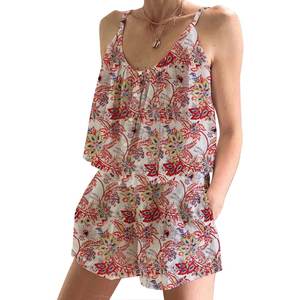 Ensemble de pyjama floral pour femmes, 2 pièces, vêtements de détente, haut de pyjama à volants, débardeur, short, ensemble de pyjama, haut de pyjama à manches bouffantes, ensemble de détente - Product Image 1