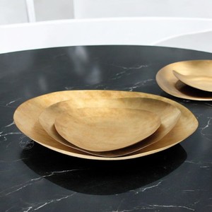 ถาดตกแต่งโลหะเคลือบทองแบบดั้งเดิม งานฝีมือประณีต ถาดเสิร์ฟหรูหราสำหรับงานเลี้ยงฉลองและตกแต่งบ้าน - Product Image 5