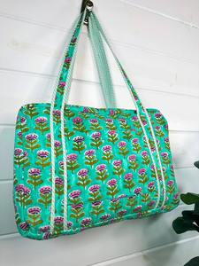 Bolsa de Deporte Casual de Lujo Acolchada |   Bolsa de Viaje de Gran Capacidad y Duradera para Fin de Semana o Viajes Cortos con Cierre |   Verde mar - Product Image 2