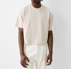 Vente en gros de t-shirts pour hommes en microfibre 100% coton avec logo de marque personnalisé, coupe carrée, avec impression bouffante, broderie de détresse, col épais - Product Image 3