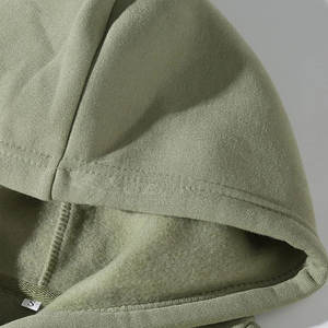 Sweat à capuche à épaules tombantes élégant et basique, idéal pour un usage quotidien, avec un tissu doux et lisse - Product Image 3