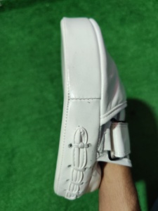 นวมชกมวยหนังมีโลโก้ออกแบบได้ตามต้องการ - Product Image 2