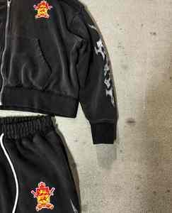 ชุดเซ็ตเสื้อผ้าสองชิ้นคุณภาพดีที่สุด ปี 2026 พร้อมงานปักและประดับคริสตัลแบบกำหนดเอง สไตล์สตรีทแวร์ ผ้าหนา ทรงโอเวอร์ไซส์ - Product Image 3