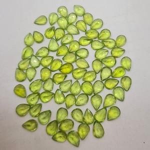 Alta calidad 7*5 MM corte de pera piedra preciosa de peridoto Natural piedra suelta calibrada verde para suministro de lote de joyería - Product Image 1