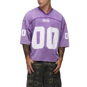 Camisetas de hombre de jersey oversize con lavado ácido, estilo vintage, con gráfico de fútbol americano, hombros caídos, holgadas, 100% algodón, cuello en V. - Product Image 4