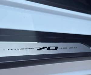 Corvette Stingray Coupé 2023 con Motor LT2 V8, Paquete de Rendimiento Z51, Mayormente sin Modificaciones - Product Image 5
