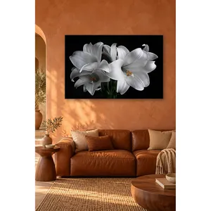 Impression sur toile de lys blancs Fida sur fond noir - Product Image 4