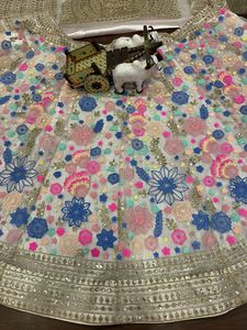 Lehenga Choli élégant en tulle uni, mode indienne et pakistanaise, avec des sequins brodés, avec cancan et patta en toile - Product Image 6