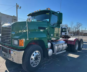 Fleet Grade Cargo Transport Truck Semi Truck Day Cab Vehicle Manufactured for High Mileage Highway Use vehicle <b>container</b> - Product Image 2