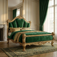 Canapé Rococo Néo-Classique en Velours Émeraude Doré Sculpté Sur Mesure FF&E Vérifié pour Projets de Salons VIP de Palais
