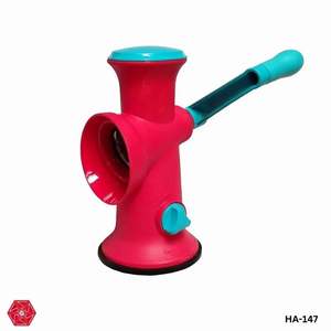 Râpe rotative 6 en 1, plastique, acier inoxydable, rouge, pliable, passe au lave-vaisselle, outil de cuisine pour légumes et fruits secs, fabriqué en Inde - Product Image 1