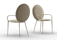 Fauteuil d'intérieur élégant et contemporain en métal avec revêtement personnalisable, assise rembourrée en mousse, fabriqué en Italie pour salon et salle à manger