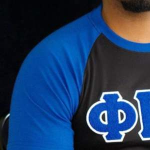 Blu nero Sigma Raglan ciniglia Tee manica a contrasto di cotone greco Life abbigliamento con lettere ricamate Sigma Mens T Shirt - Product Image 3