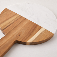 Planche à fromage ronde en bois d'acacia et marbre blanc avec poignée pour charcuterie, apéritifs et vin