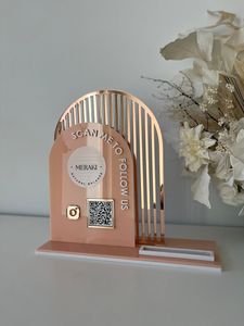 Soporte de exhibición de escritorio elegante para letrero de redes sociales con código QR acrílico personalizado para negocios, oficina, eventos y decoración del hogar - Product Image 4